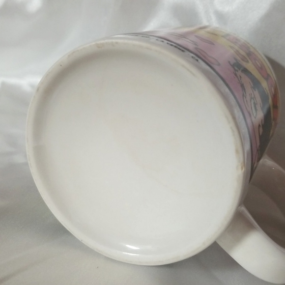 Coffee mug/cup. 1999 vintage Betty Boop collectible. - Picture 9 of 14